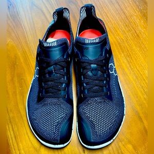 Vivobarefoot Geo Racer Knit - Obsidian. Men’s EUR42, US Men’s 9